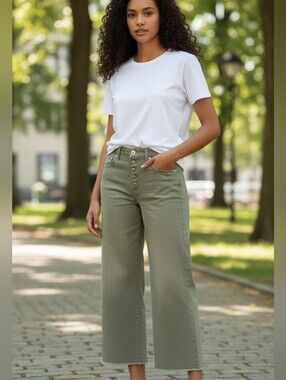 Annie Wear High Rise Wide Leg Cropped Denim Medium Green Button Fly Raw Hem NWT